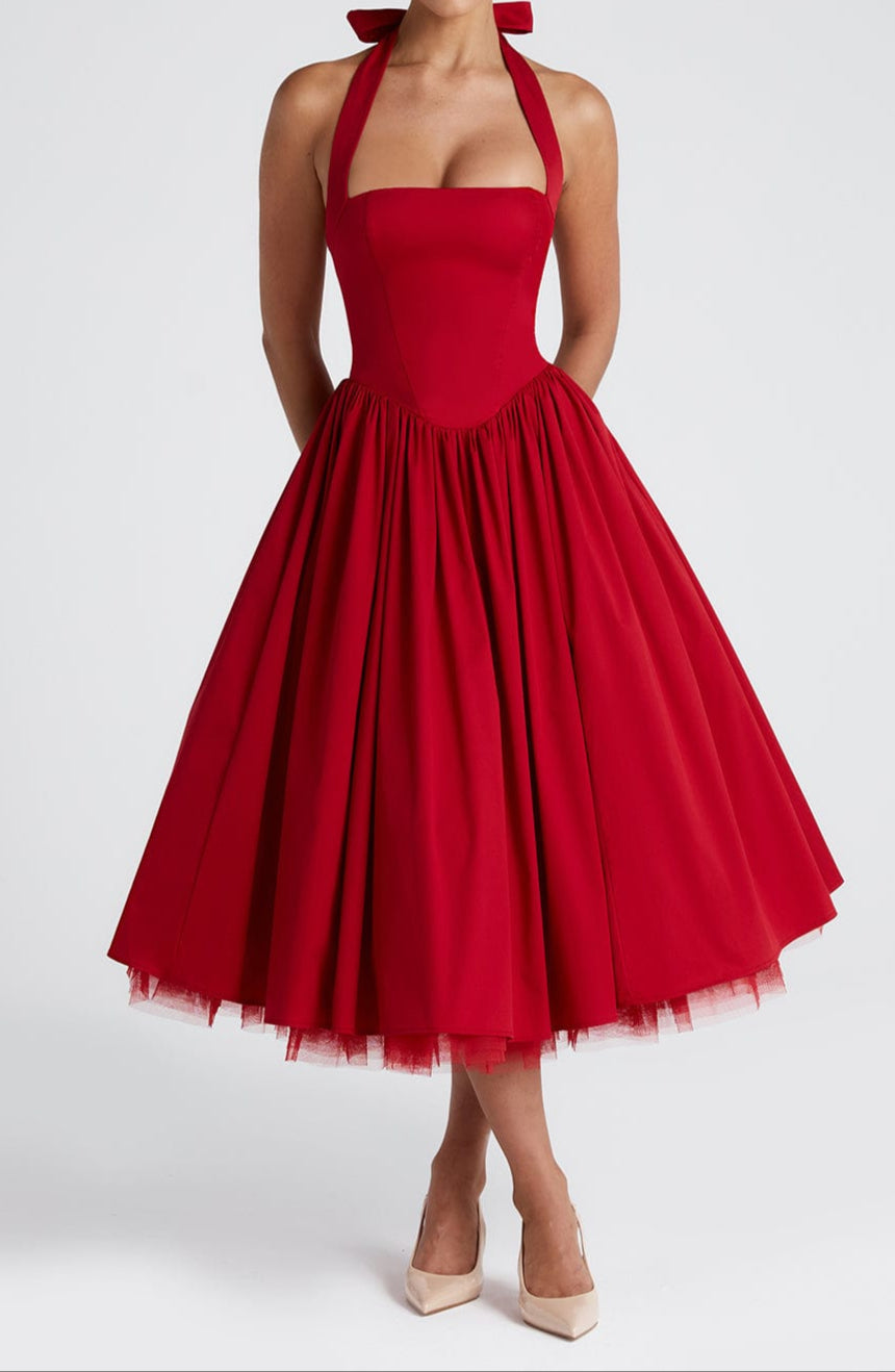 Sophisticated Dress with a Clean Classic Look