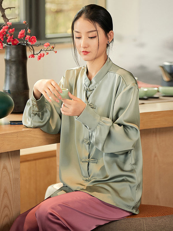 Gracefully Styled Blouse for Any Occasion