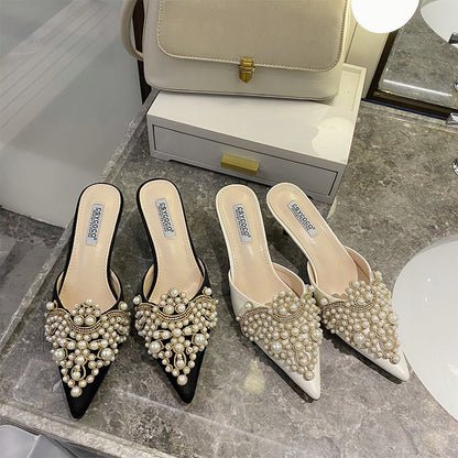 Well Tailored Heels with a Graceful Silhouette