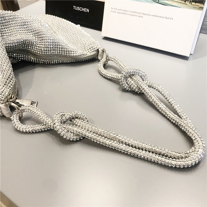 Effortlessly Elegant Bag with a Timeless Design