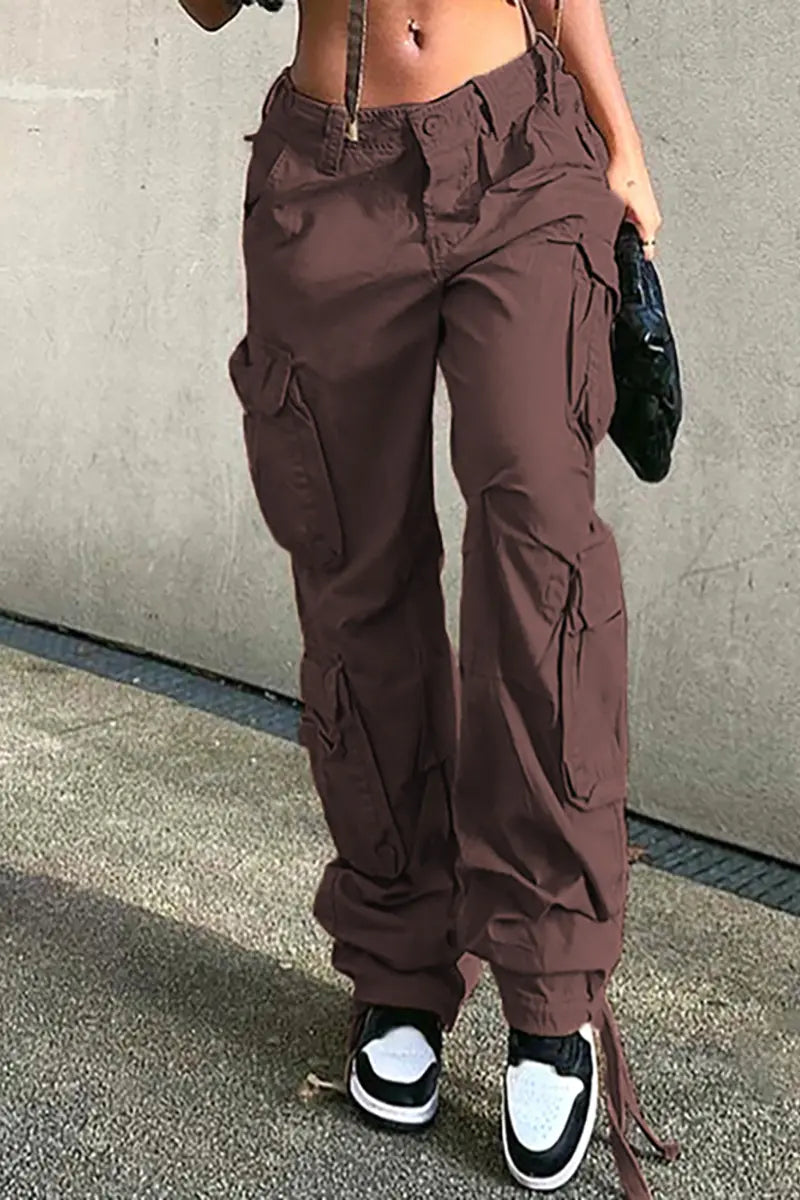 Effortlessly Elegant Trousers with a Timeless Design