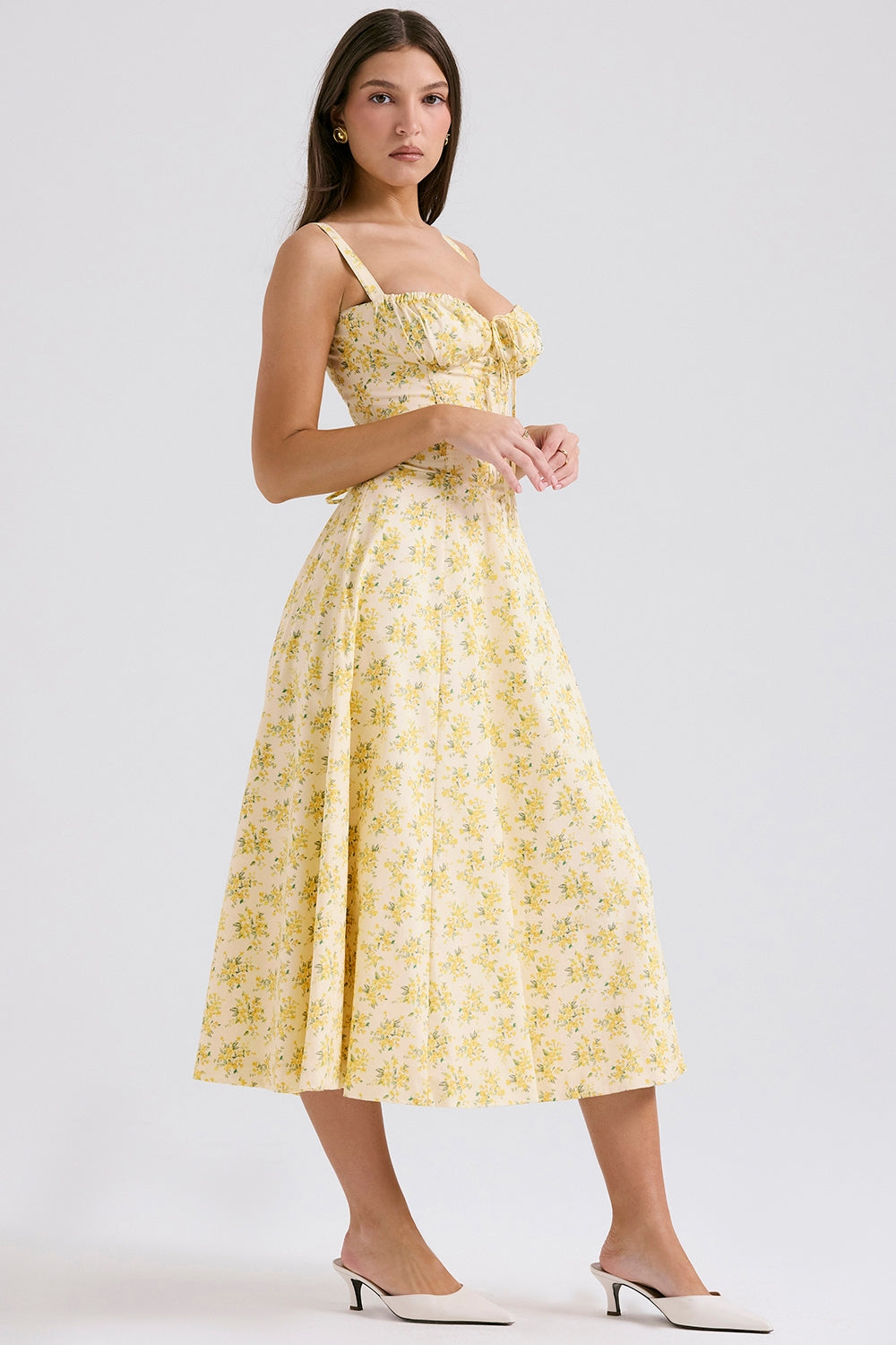 Beautifully Crafted Dress in a Classic Style