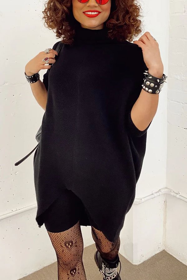 Well Tailored Sweater with a Graceful Silhouette