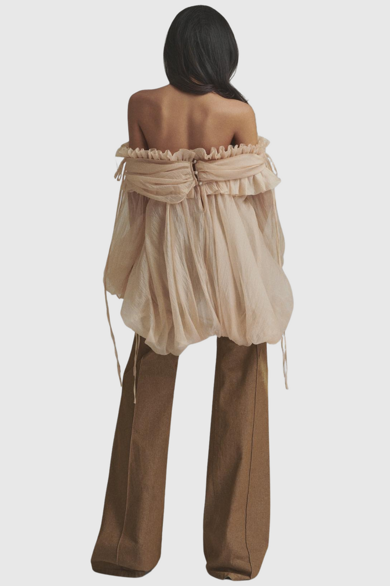Classic Vintage Top with a Flattering Fit