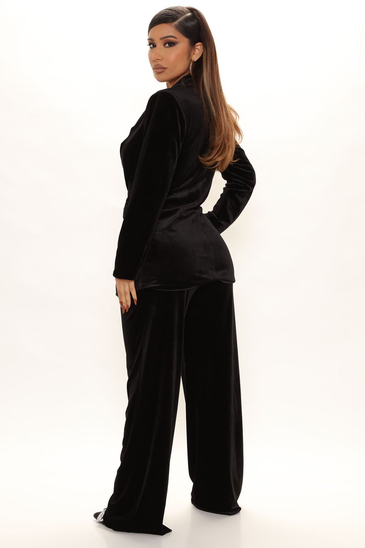 Beautifully Finished Garment in a Timeless Design