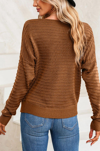 Effortlessly Elegant Sweater with a Timeless Design