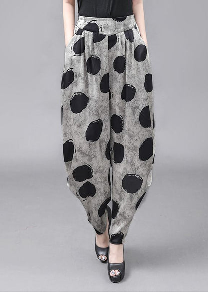 Classic Vintage Pants with a Flattering Fit