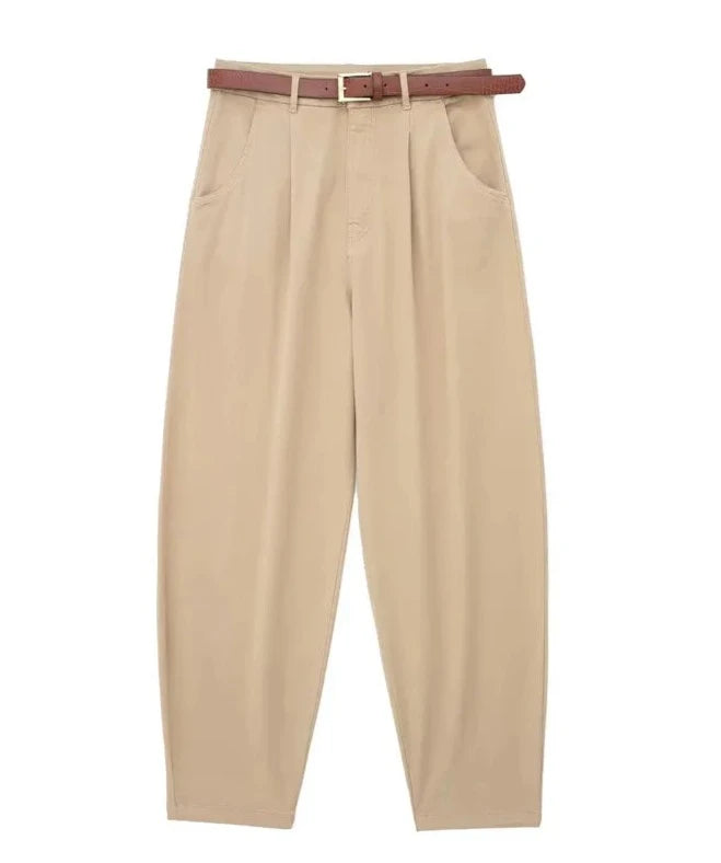Elegantly Styled Pants for Everyday Wear