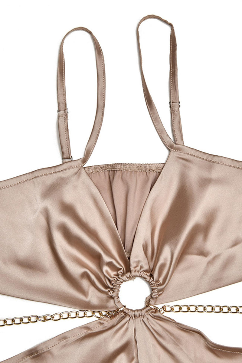 Gracefully Styled Garment for Any Occasion