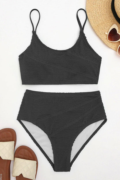 Well Tailored Bikini with a Graceful Silhouette