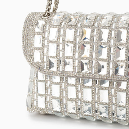 A Vintage Style Bag with Delicate Timeless Details
