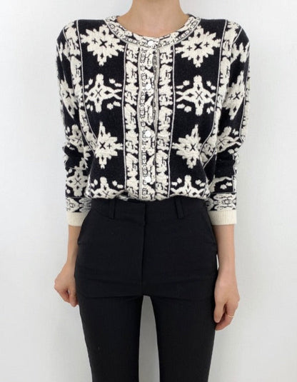 Classic Vintage & Enduringly Stylish Cardigan
