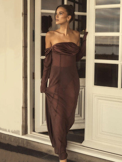 A Vintage Style Dress with Delicate Timeless Details