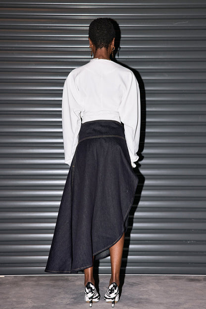 Effortlessly Elegant Garment with a Timeless Design