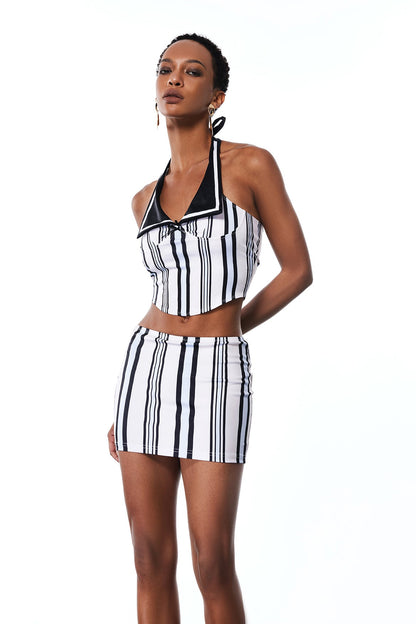 Effortlessly Elegant Garment with a Timeless Design