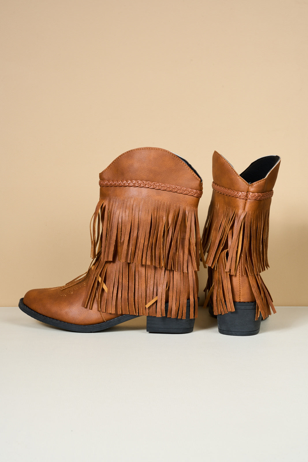 Gracefully Styled Boots for Any Occasion