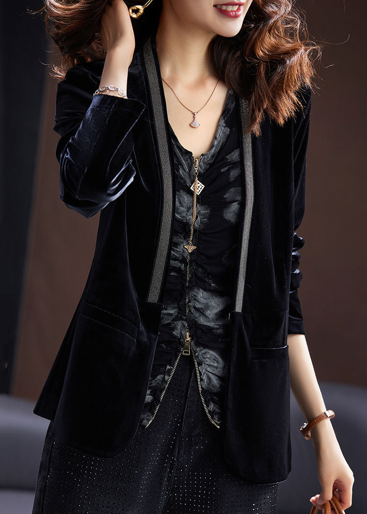 Elegantly Styled Coat for Everyday Wear
