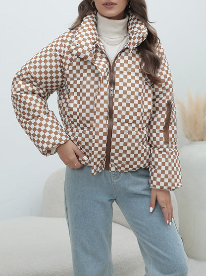 Beautifully Finished Coat in a Timeless Design