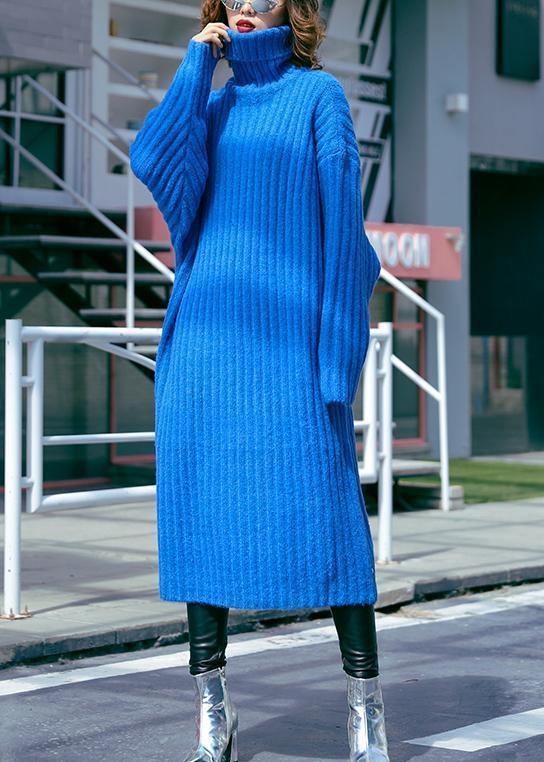 Classic Vintage Sweater with a Flattering Fit