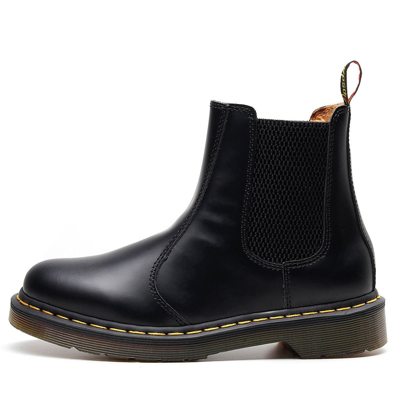 Well Tailored Boots with a Graceful Silhouette
