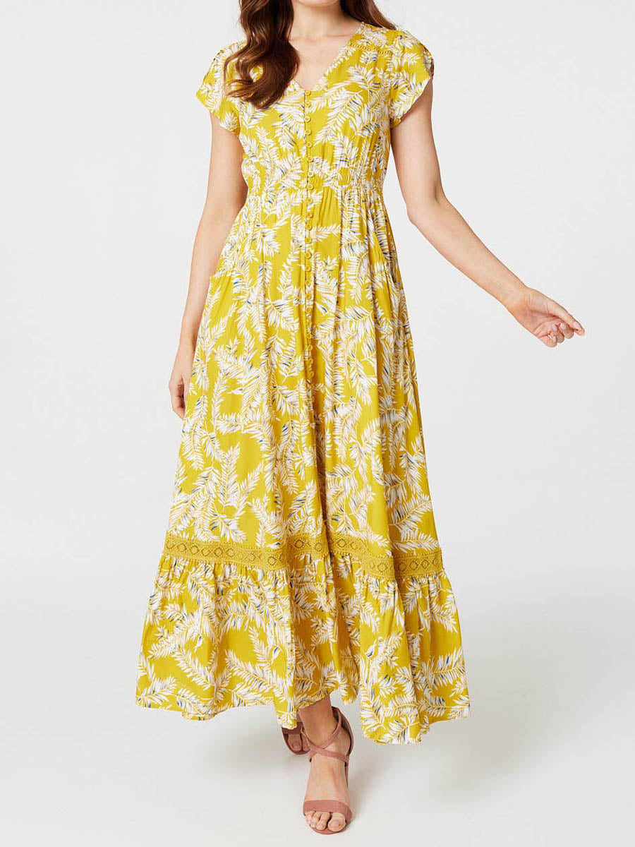 Polished Dress with an Effortless Classic Look