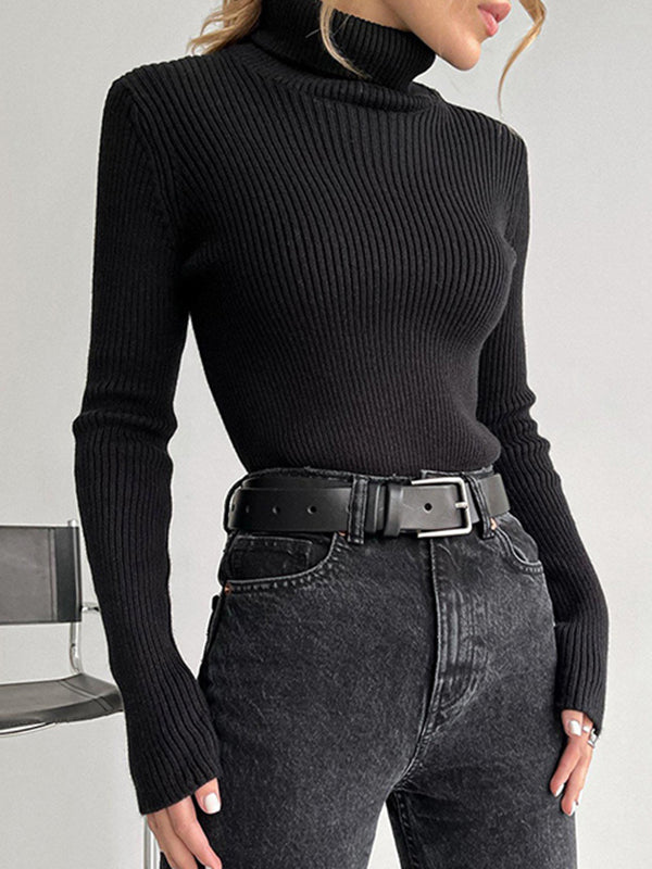 Well Tailored Sweater with a Graceful Silhouette