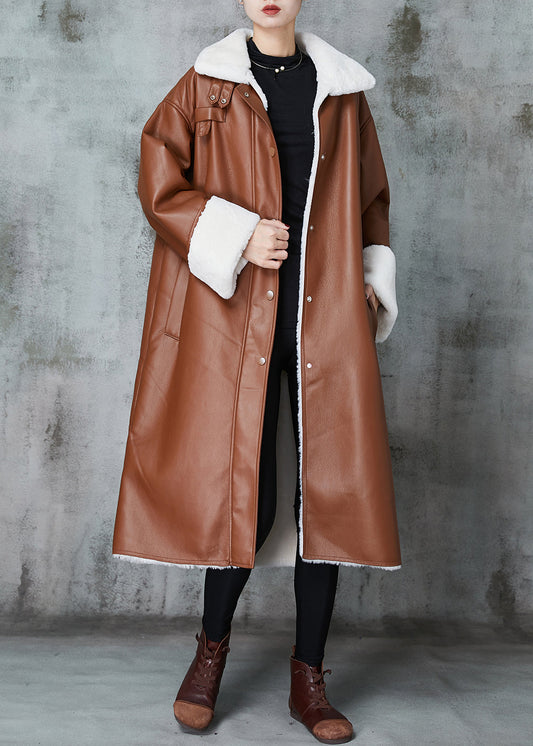 Well Tailored Coat with a Graceful Silhouette