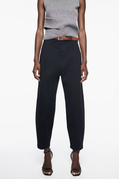 Polished Pants with an Effortless Classic Look