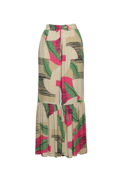 Gracefully Styled Garment for Any Occasion