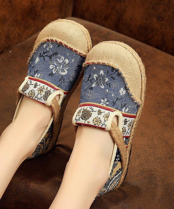 Classic Vintage Shoes with a Flattering Fit