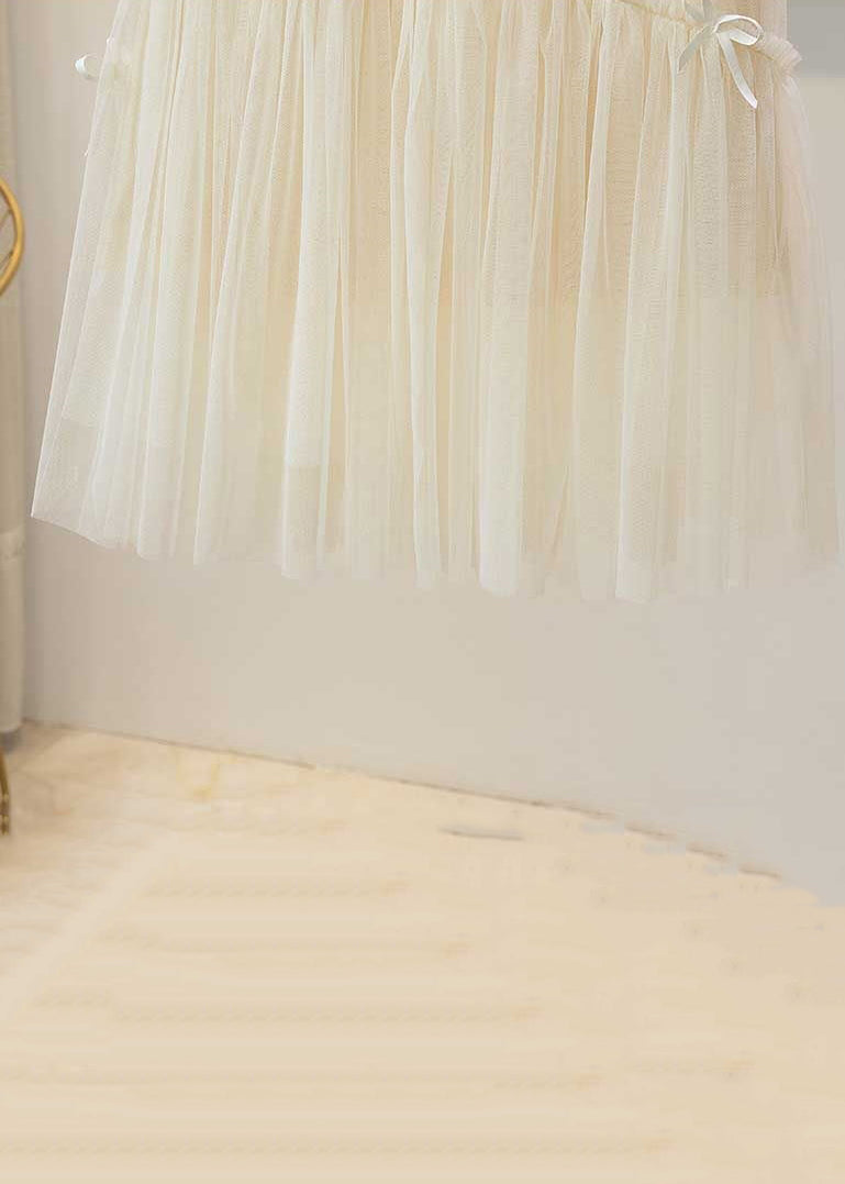 Sophisticated Garment with a Clean Classic Look