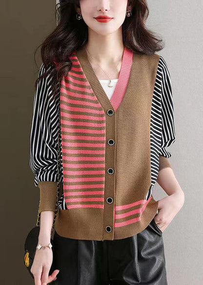 Classic Vintage Cardigan with a Flattering Fit