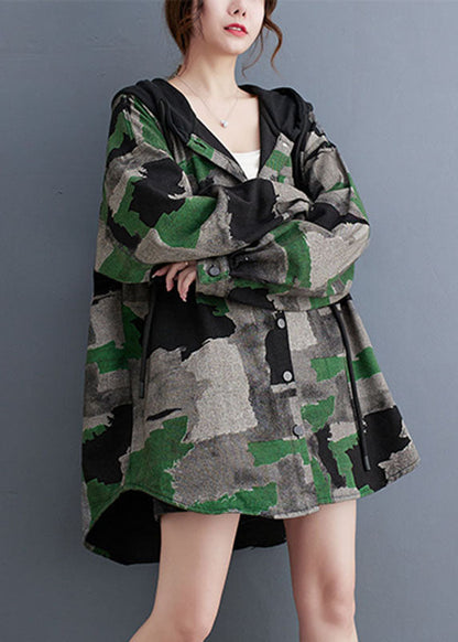 Well Tailored Coat with a Graceful Silhouette