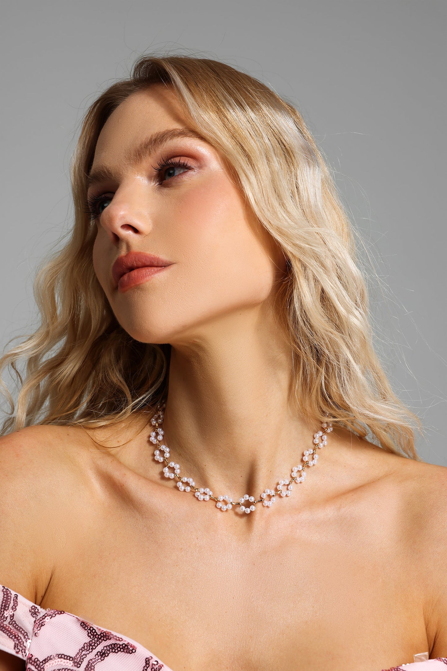 Effortlessly Elegant Garment with a Timeless Design