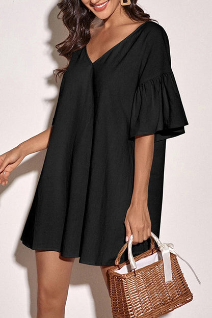 Gracefully Styled Garment for Any Occasion