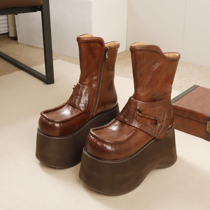 Beautifully Finished Boots in a Timeless Design