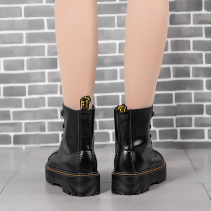 Beautifully Finished Boots in a Timeless Design