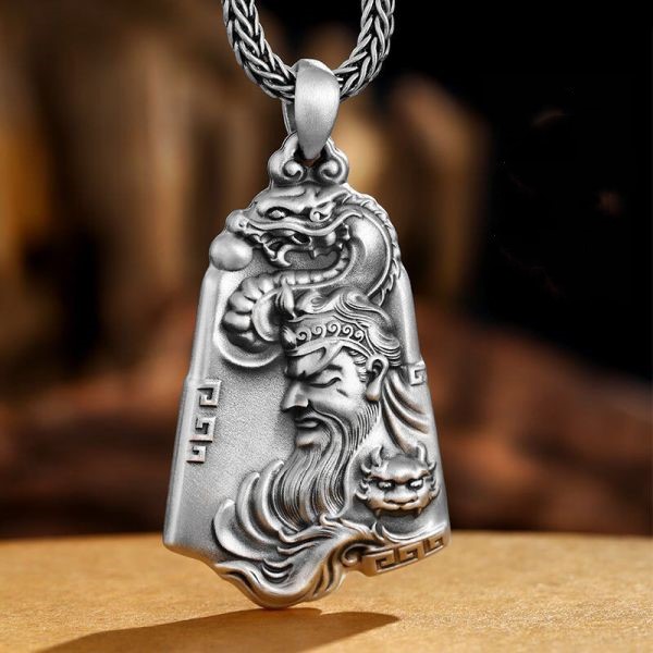 Well Tailored Garment with a Graceful Silhouette