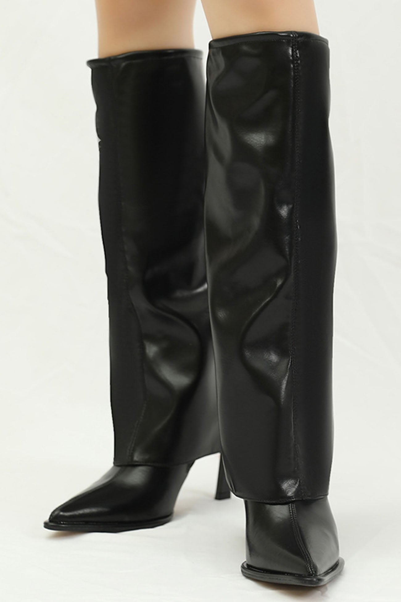 Elegantly Styled Boots for Everyday Wear