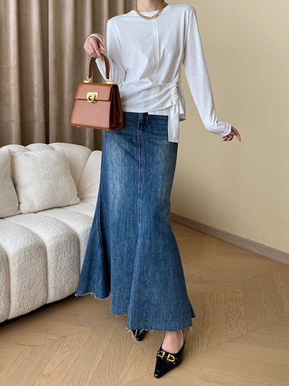 Effortlessly Elegant T-Shirt with a Timeless Design