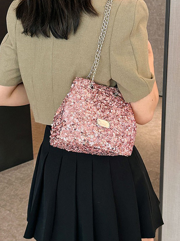 Gracefully Styled Bag for Any Occasion