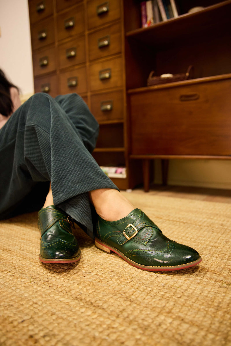 Effortlessly Elegant Garment with a Timeless Design
