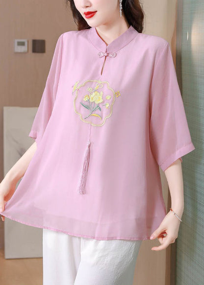 Beautifully Crafted Blouse in a Classic Style