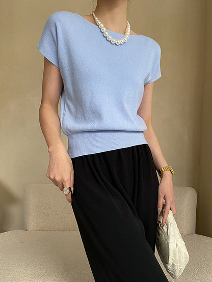 A Vintage Style Pullover with Delicate Timeless Details