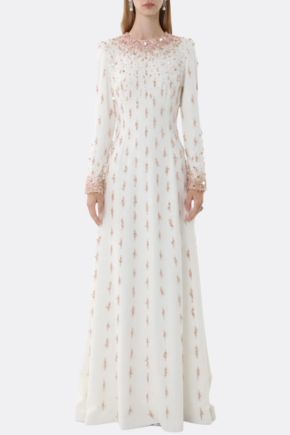 Gracefully Styled Dress for Any Occasion