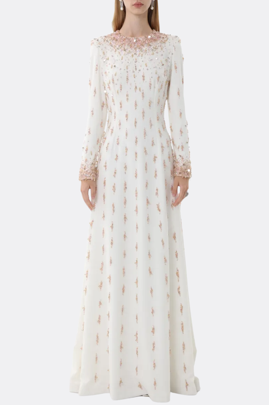 Gracefully Styled Dress for Any Occasion