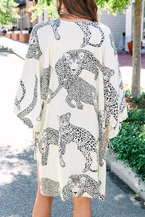 Effortlessly Elegant Garment with a Timeless Design