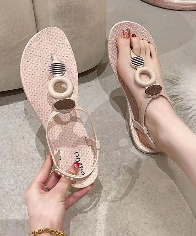 Well Tailored Sandals with a Graceful Silhouette