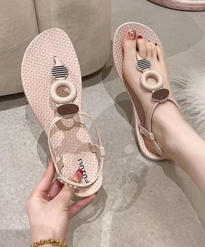 Well Tailored Sandals with a Graceful Silhouette