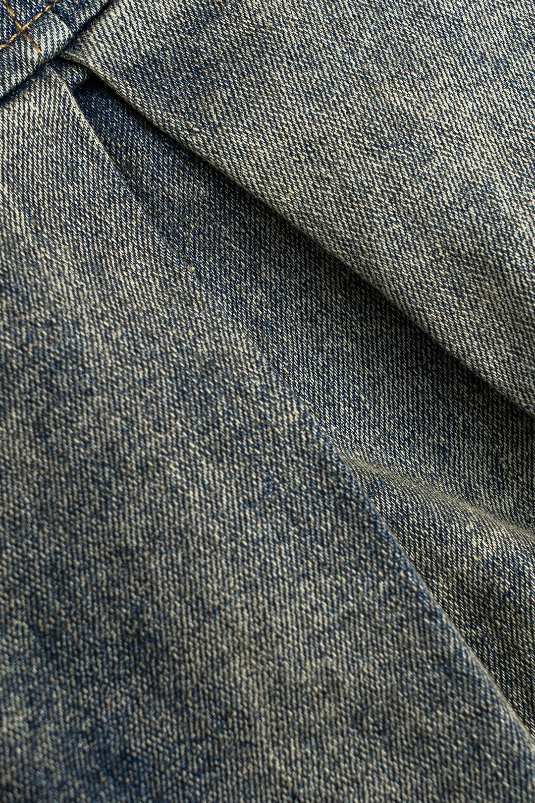 Well Tailored Garment with a Graceful Silhouette